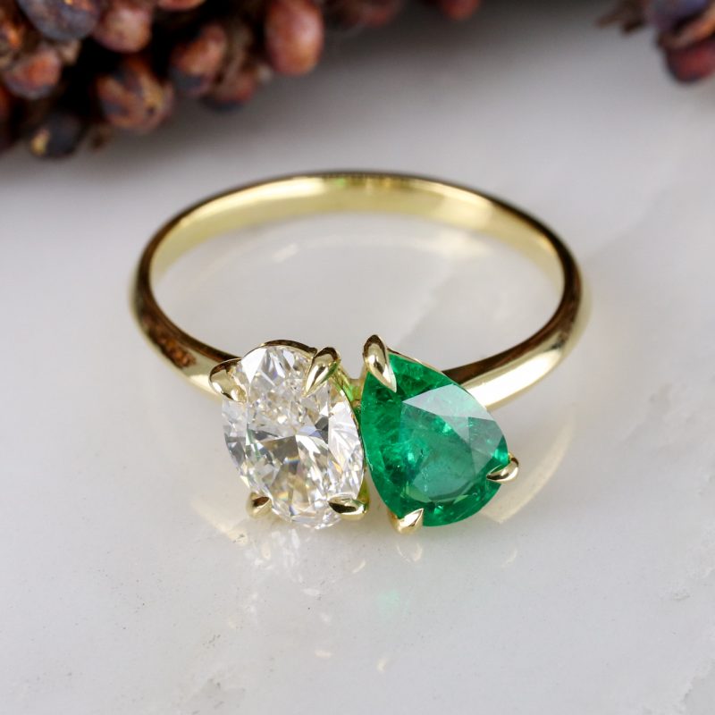18ct yellow gold lab grown diamond and emerald toi et moi ring ...